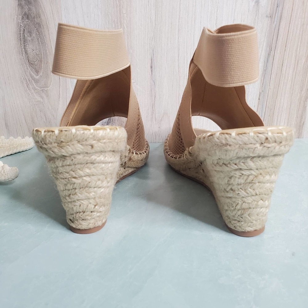 NEW Tan Espadrille Wedges - Picture 8 of 8